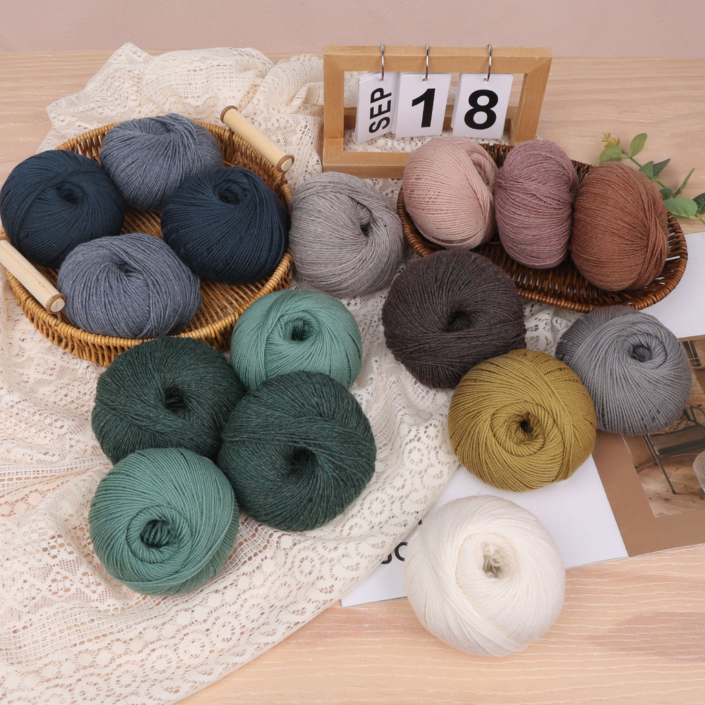 NICEEC 4 Skeins Soft Merino Wool Yarn - Soft & Warm, Finger Weight, Woolen Yarn for Crochet & Knitting
