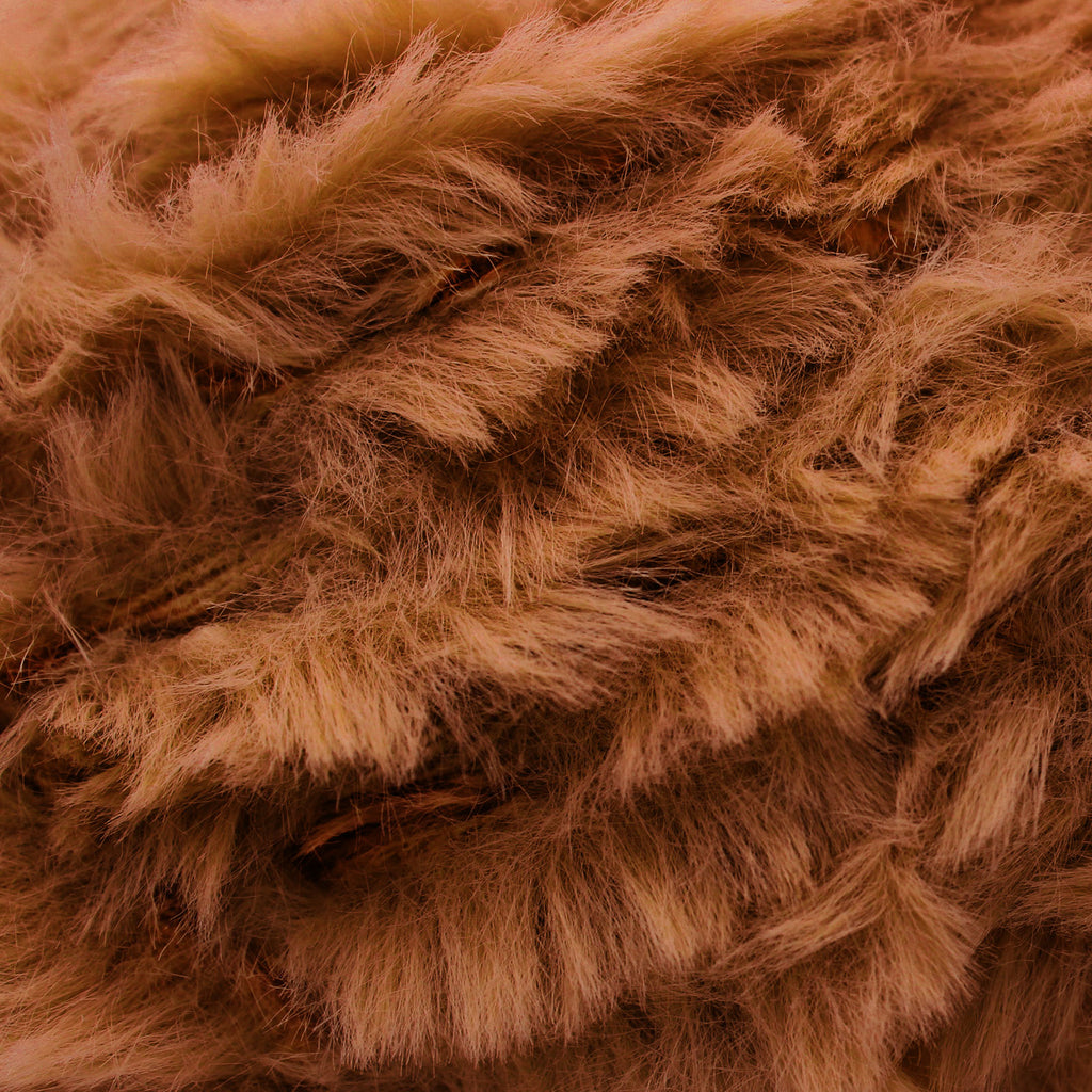 NICEEC 2 Skeins Super Soft Fur Yarn Chunky Fluffy Faux Fur Yarn Eyelash Yarn for Crochet Knit -Total Length 2×32m(2×35yds,50g×2)
